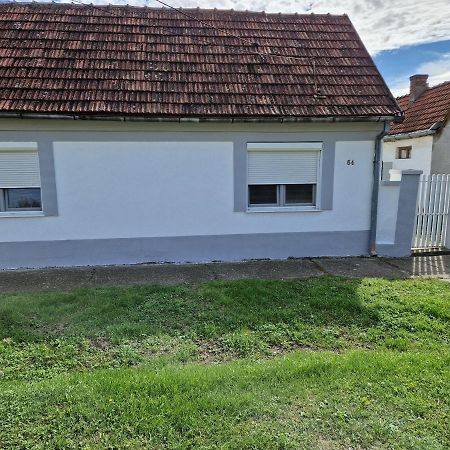 Ferienwohnung Kuca Na Dan Šid Exterior foto