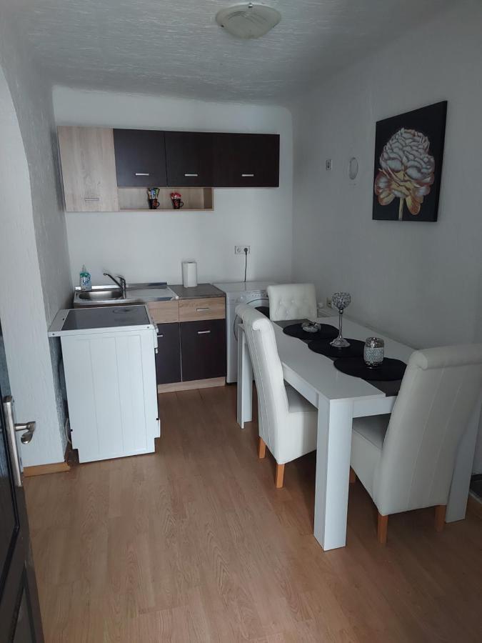 Ferienwohnung Kuca Na Dan Šid Exterior foto