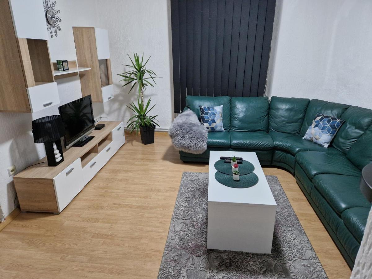 Ferienwohnung Kuca Na Dan Šid Exterior foto